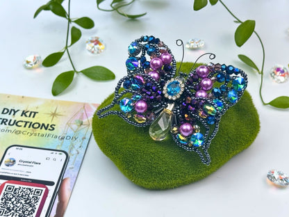 Nightfall Butterfly Suncatcher DIY Kit (Batteries Not Included)