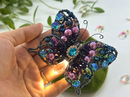 Nightfall Butterfly Suncatcher DIY Kit (Batteries Not Included)