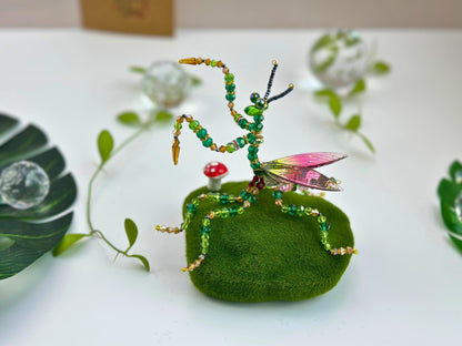 Mantis Suncatcher DIY Kit - Fun and Creative Craft Project for All Ages