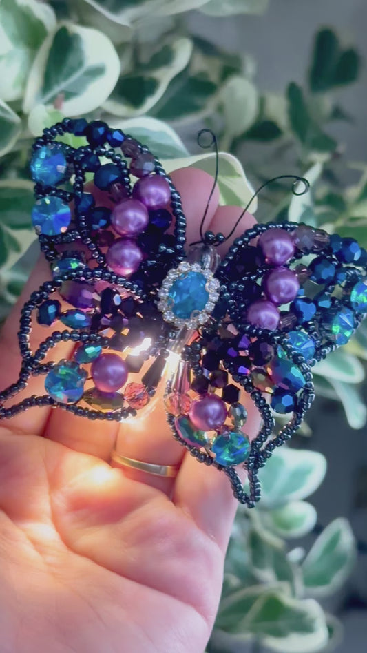 Nightfall Butterfly Suncatcher DIY Kit (Batteries Not Included)